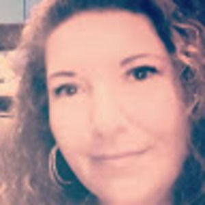 Meet your Posher, Angie